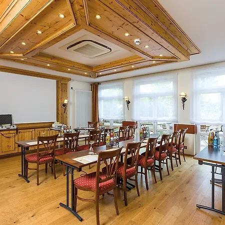 Hirsch Hotel